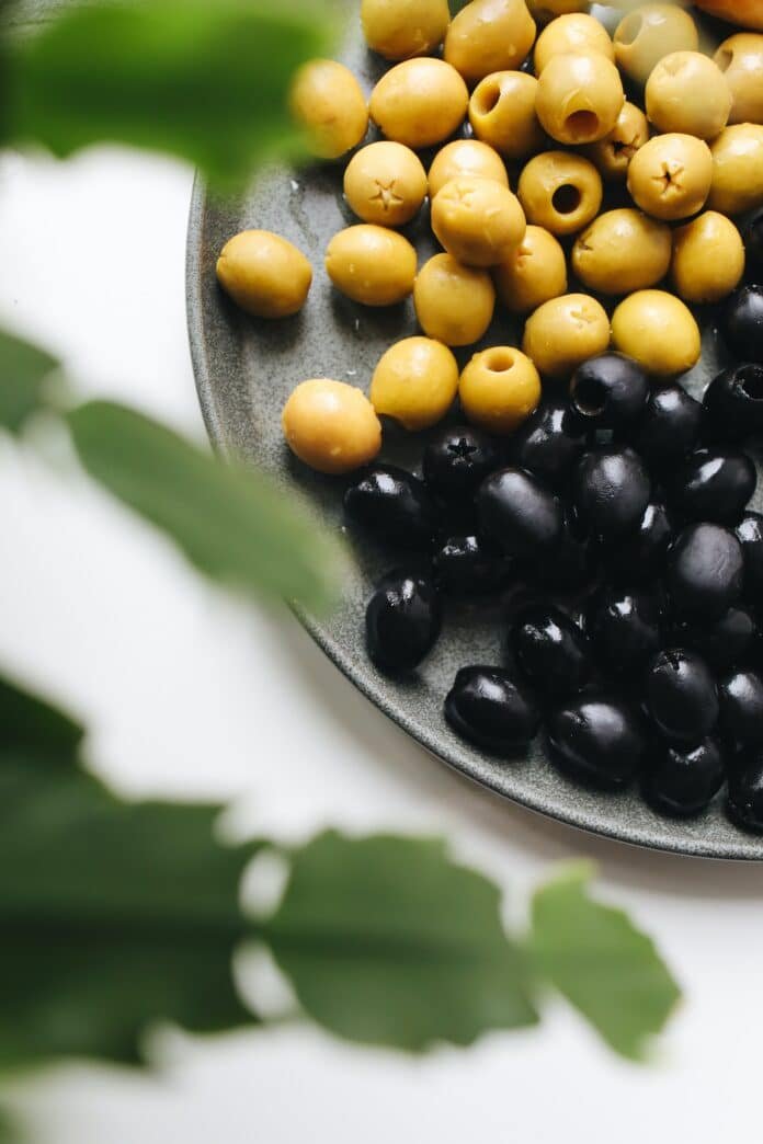 Wellhealthorganic.Com:11-Health-Benefits-And-Side-Effects-Of-Olives-Benefits-Of-Olives